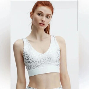 Fabletics white and silver leopard All Day Every Day Low Impact Bra size small